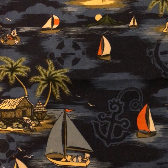 EUC Disney luau shirt - Picture 2 of 4